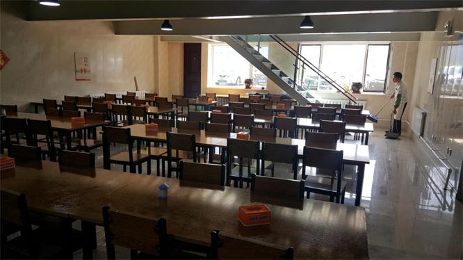 UG环球官网新闻“舌尖上的安全沉比泰山”